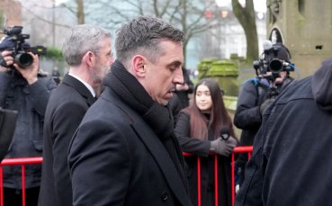 Гари Невил и Пол Скоулс: Представянето на Юнайтед през сезона е позор