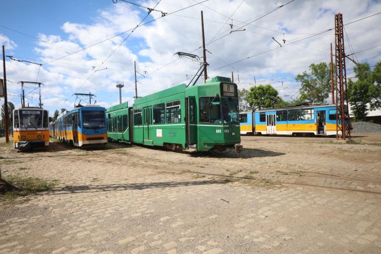 ф