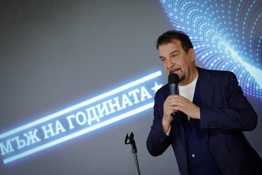 Карлос Насар1