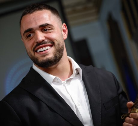 Световният шампион по вдигане на тежести Карлос Насар официално разкри