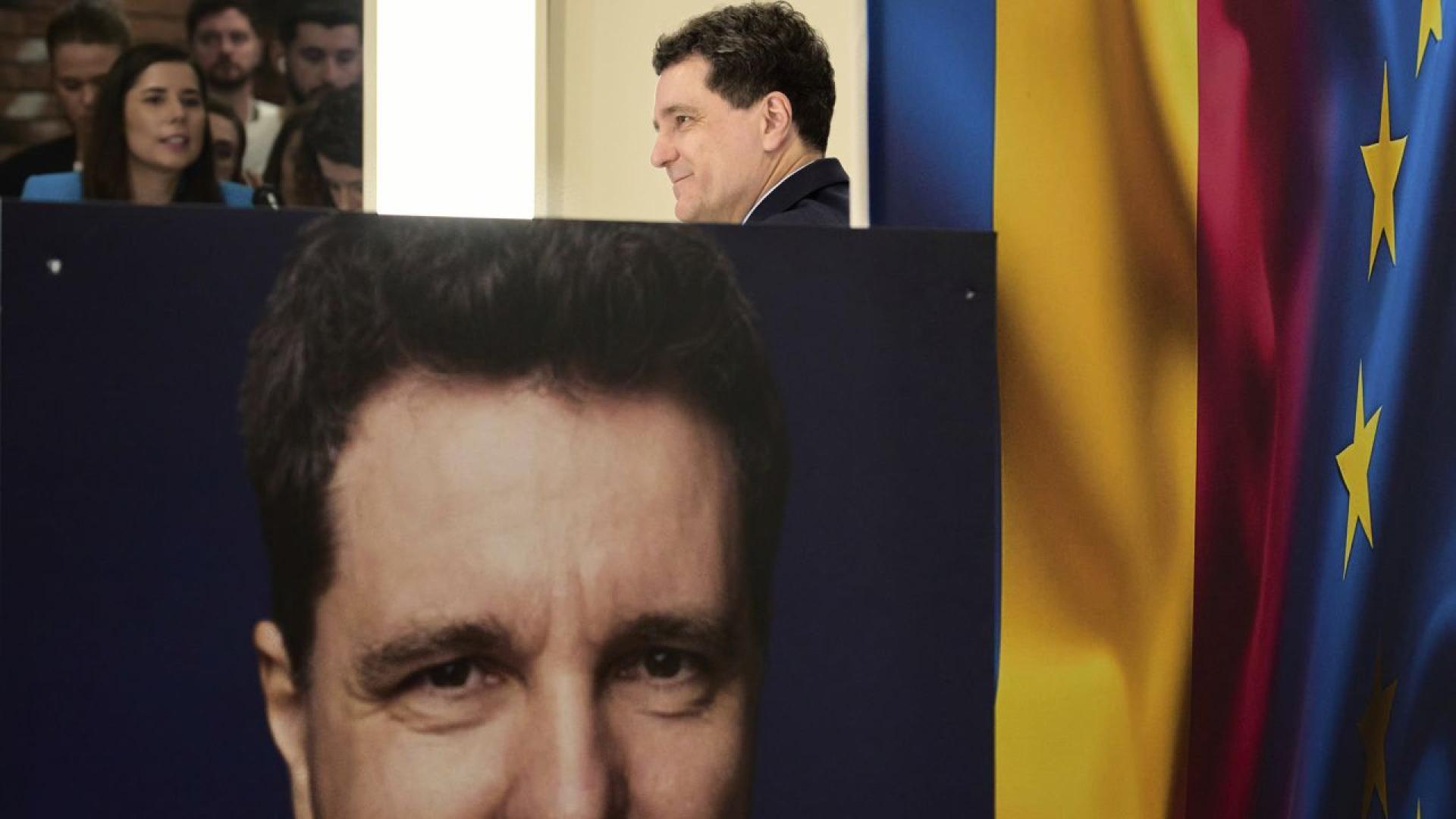 Фалшиви документи фалшиви видеоклипове и фалшиви твърдения проевропейският кандидат за