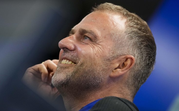 Флик свиква среща с Тер Стеген - вратарят бесен за трансфера на Жоан Гарсия