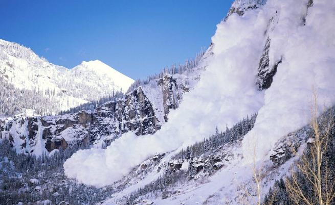 Лавина уби германски алпинисти в италианските Алпи