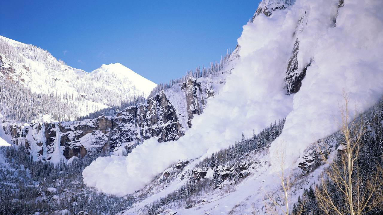 Лавина уби германски алпинисти в италианските Алпи
