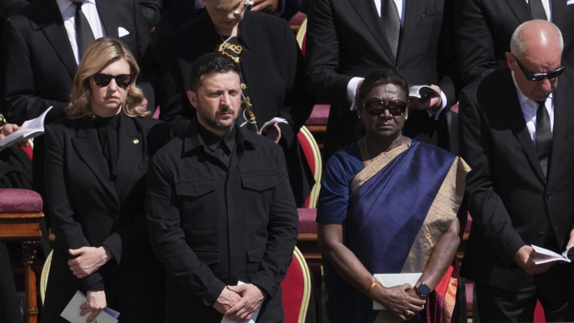 Папа Лъв XIV проведе двучасова лична среща с украинския президент