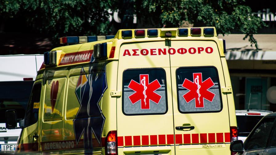Затварят училища в Гърция заради вирусен менингит