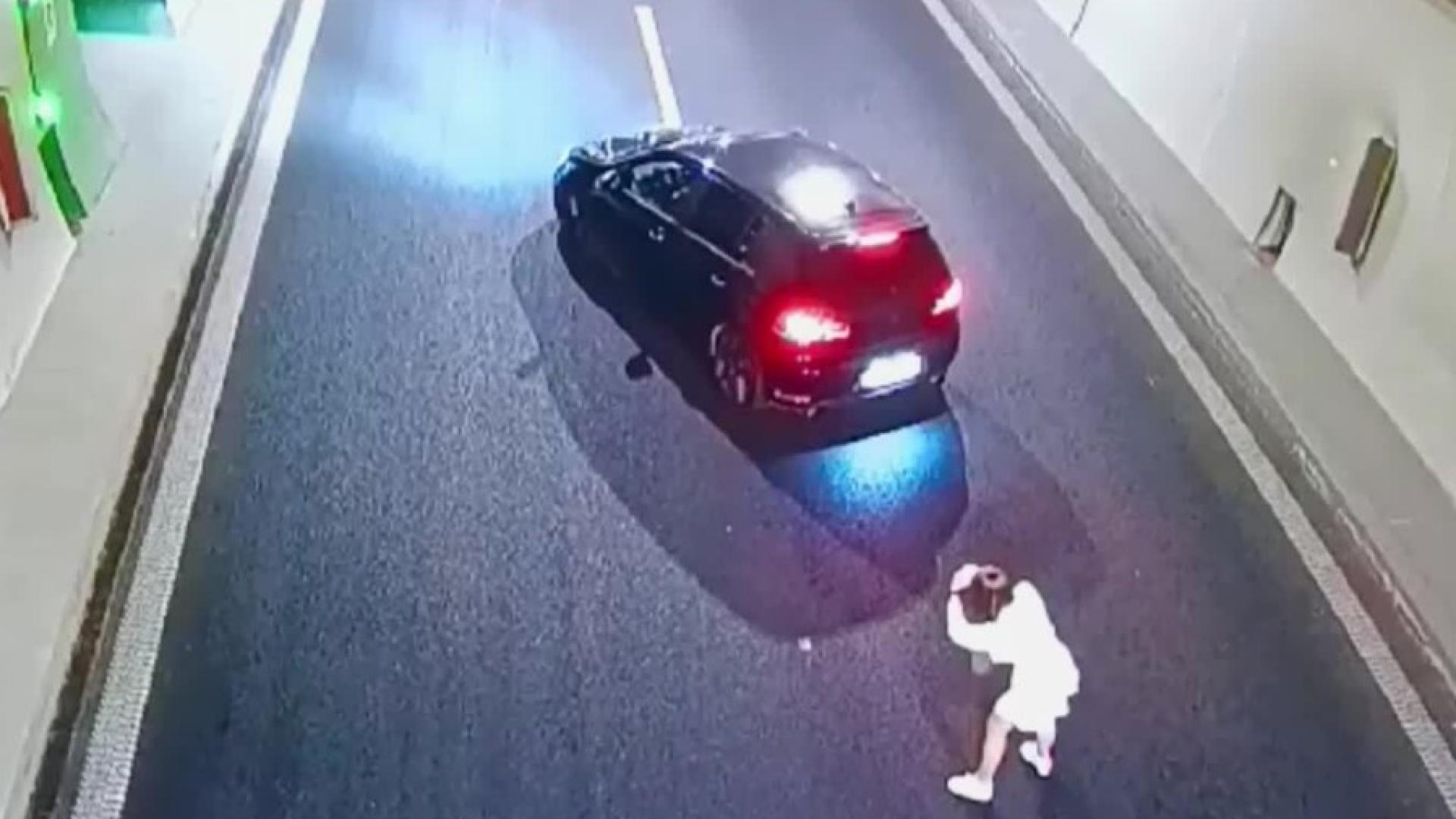 Опасна снимка в тунел Железница Младежи решиха да си направят