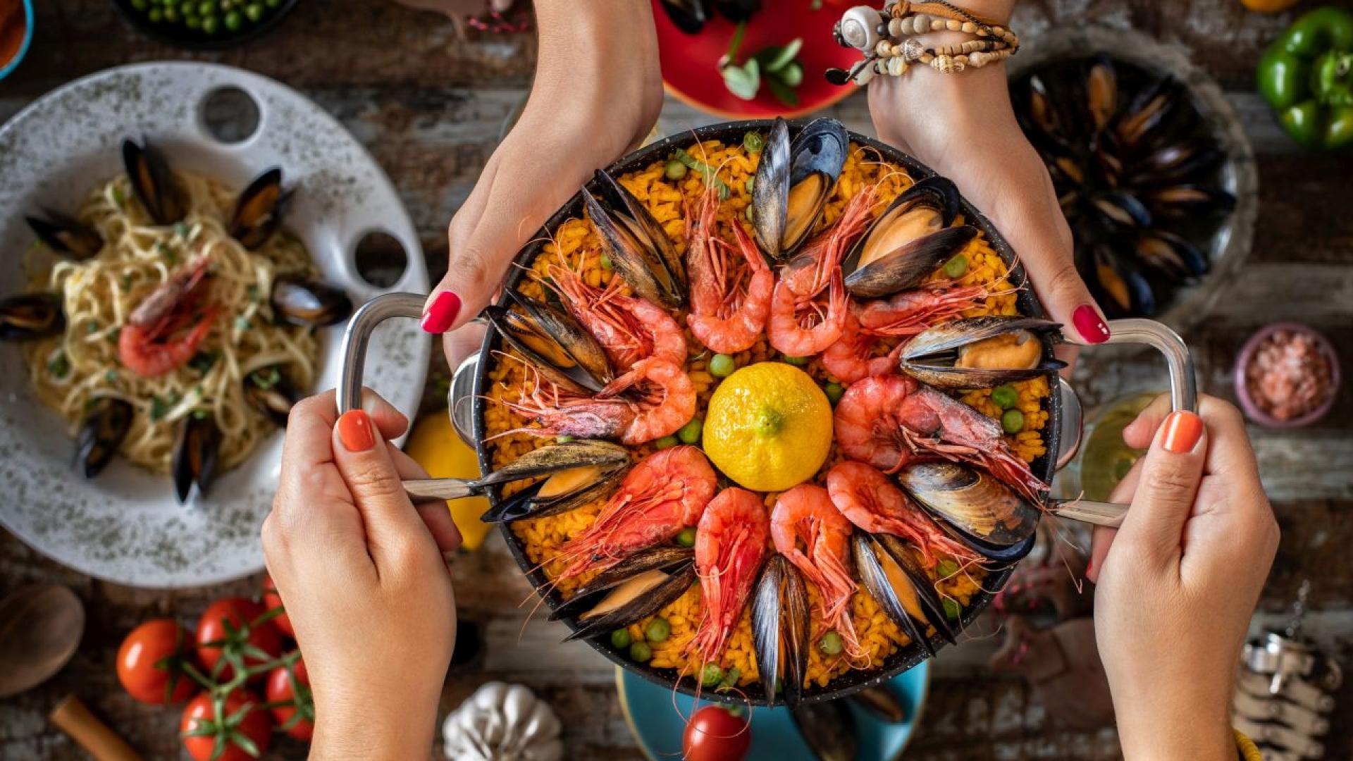 Лесно се забелязва че е обяд в Испания Магазините предприятията