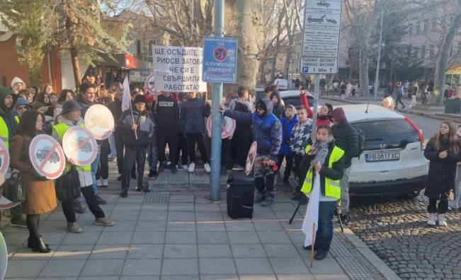 Общината и МОСВ са против кариерата край Горнослав