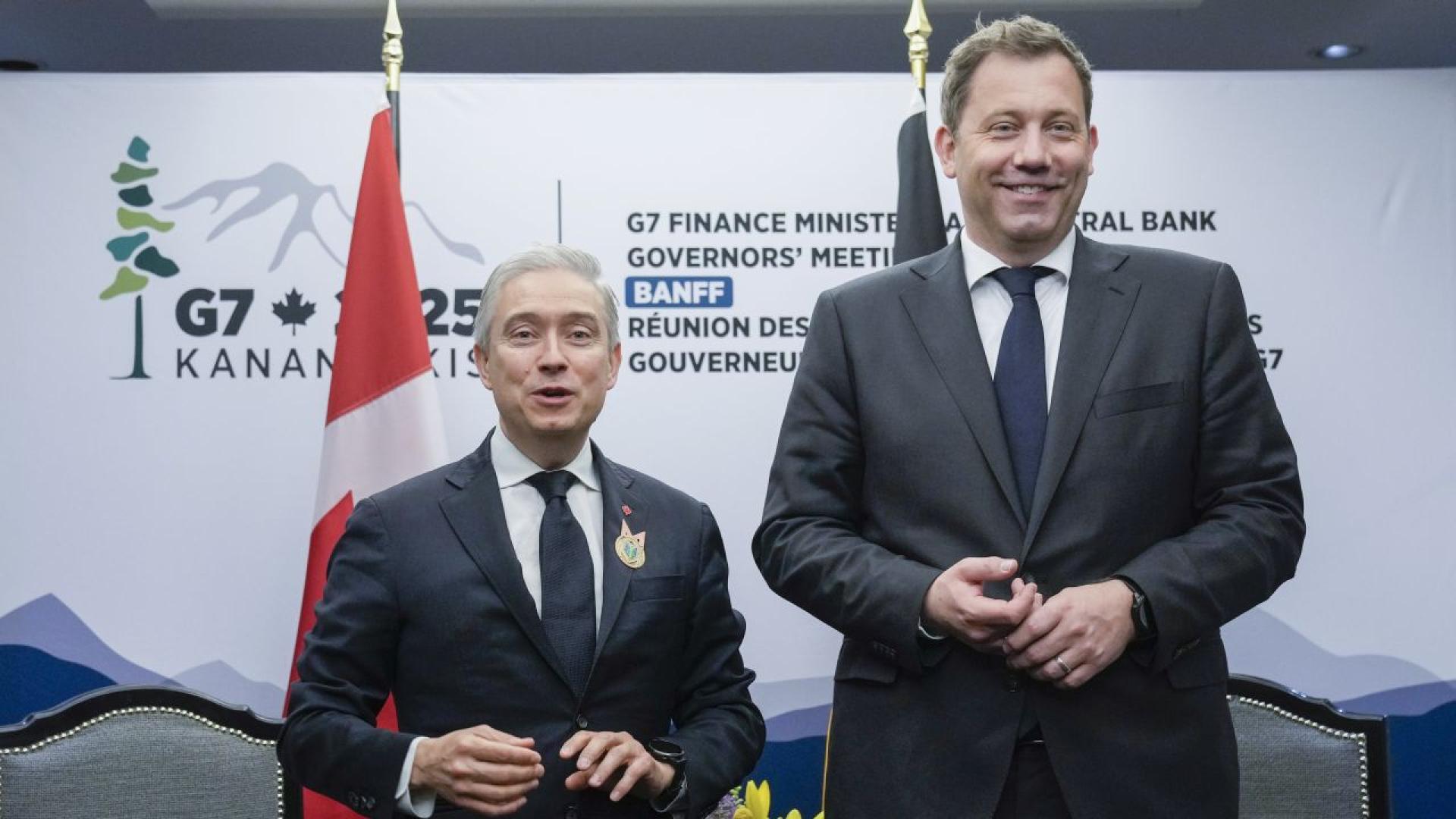 Министрите на финансите и управителите на централните банки на страните