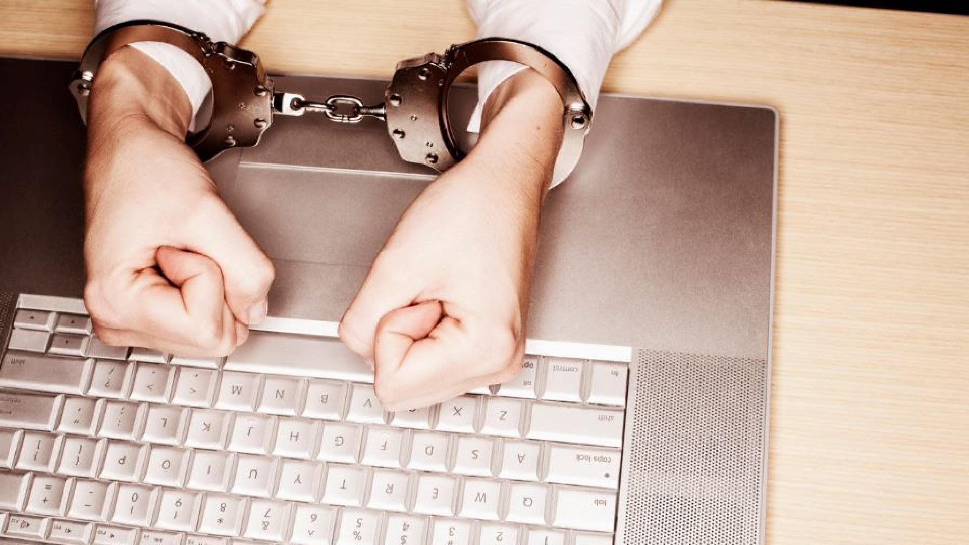 По обвинение на Софийска районна прокуратура 42 годишен мъж е