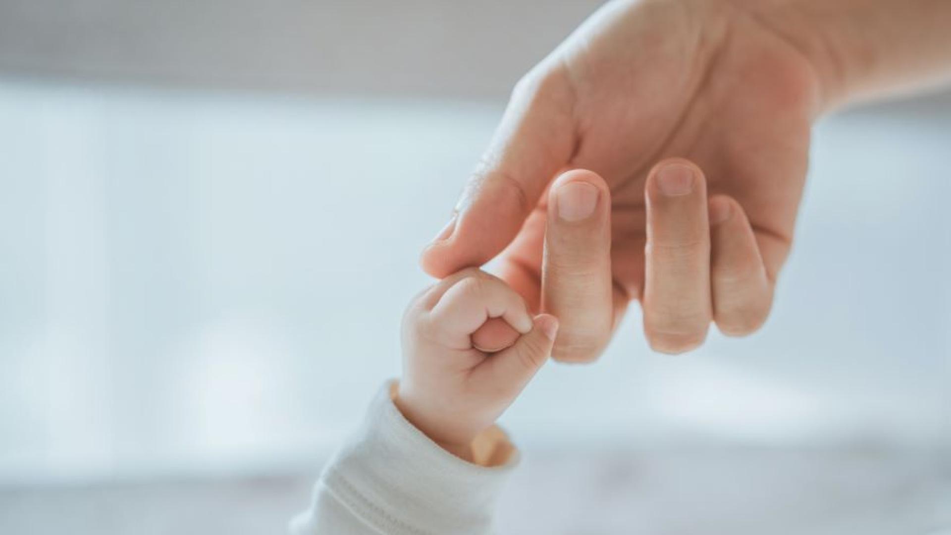 Конституционният съд на Италия постанови че две жени могат да