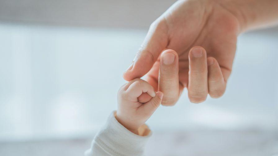 Италия разреши да се признават за родители и двете жени в еднополово семейство след ин-витро