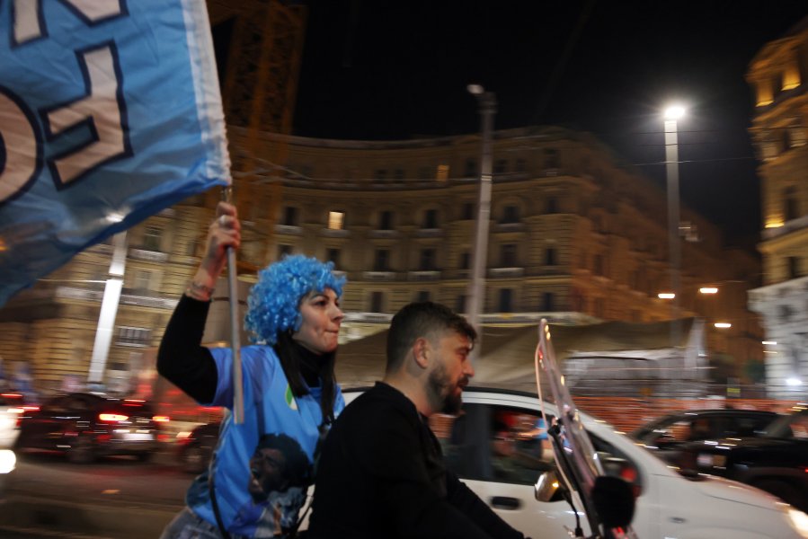 Празненствата в Неапол след титлата на Наполи1