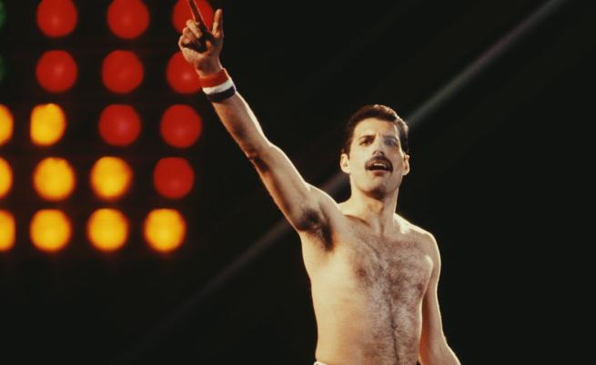 Книга твърди: Фреди Меркюри има тайна дъщеря