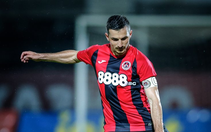 Локомотив София обяви раздяла с трима футболисти