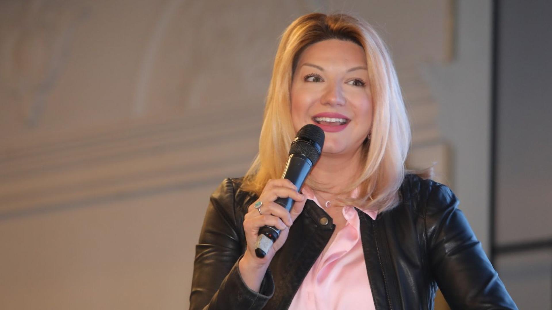 Йоана Драгнева е майка на две прекрасни деца – АннМари