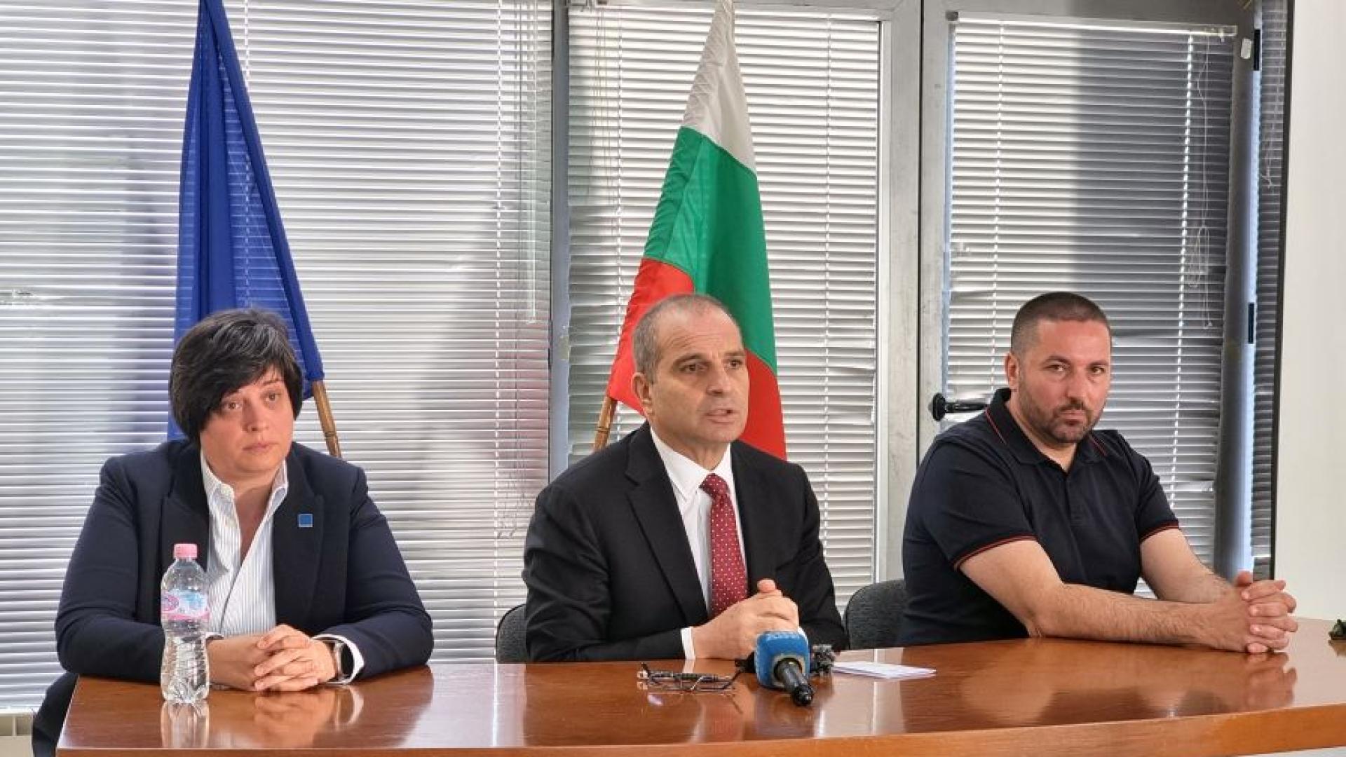 Взимат се мерки от страната на държавата Това заяви министърът на