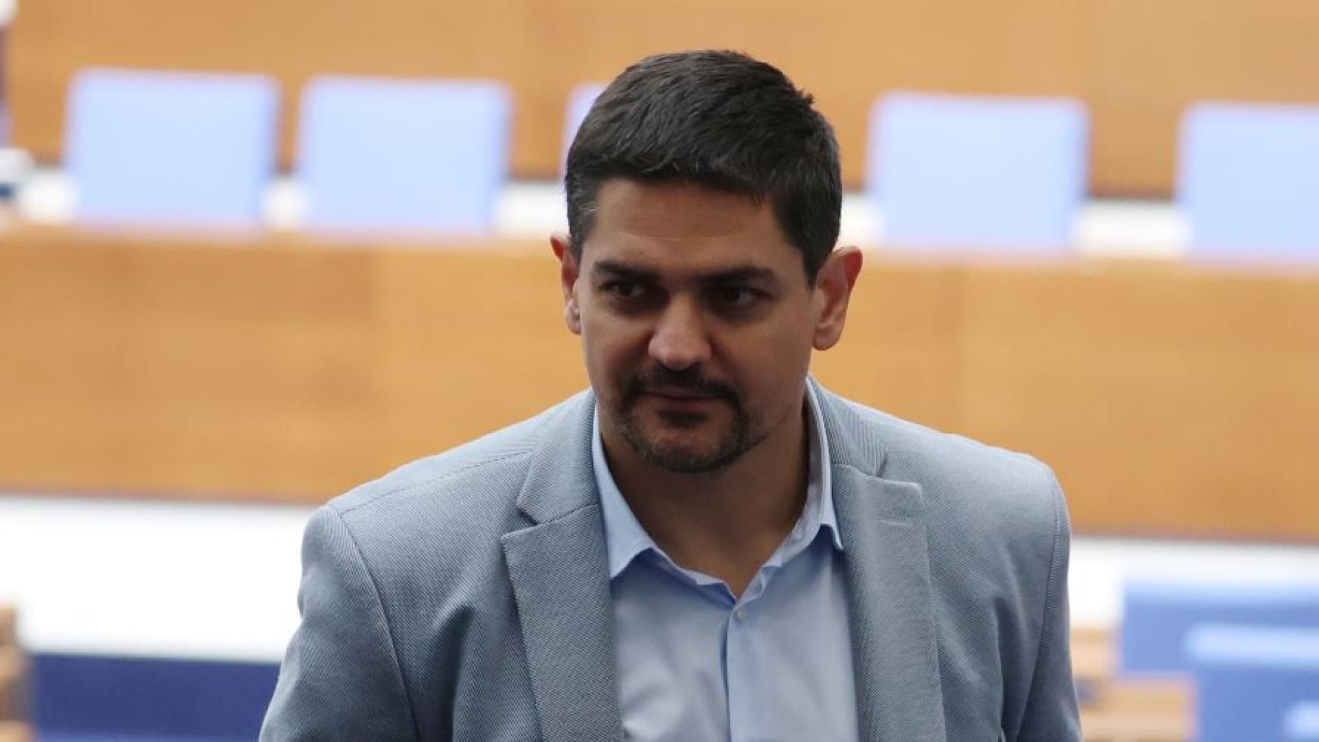 За първи път в историята поне откакто аз съм народен