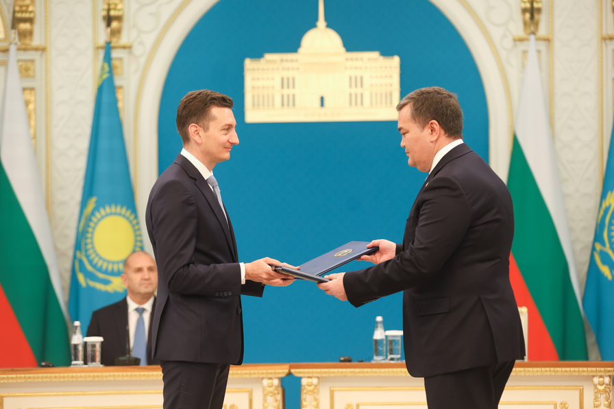 <p>Президентът Румен Радев на официална визита в Казахстан</p>