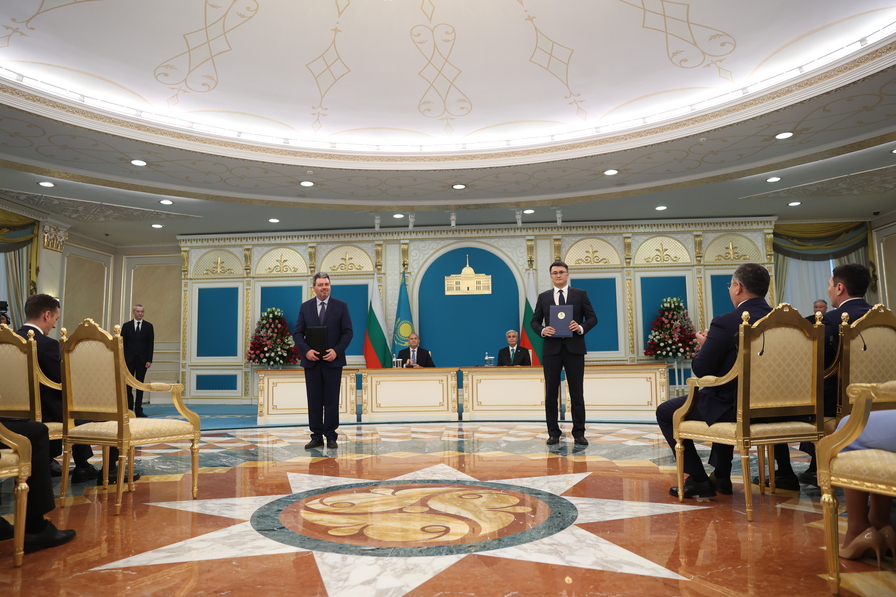 <p>Президентът Румен Радев на официална визита в Казахстан</p>