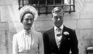 <p>11 декември: Кралят, който избра любовта пред короната</p>