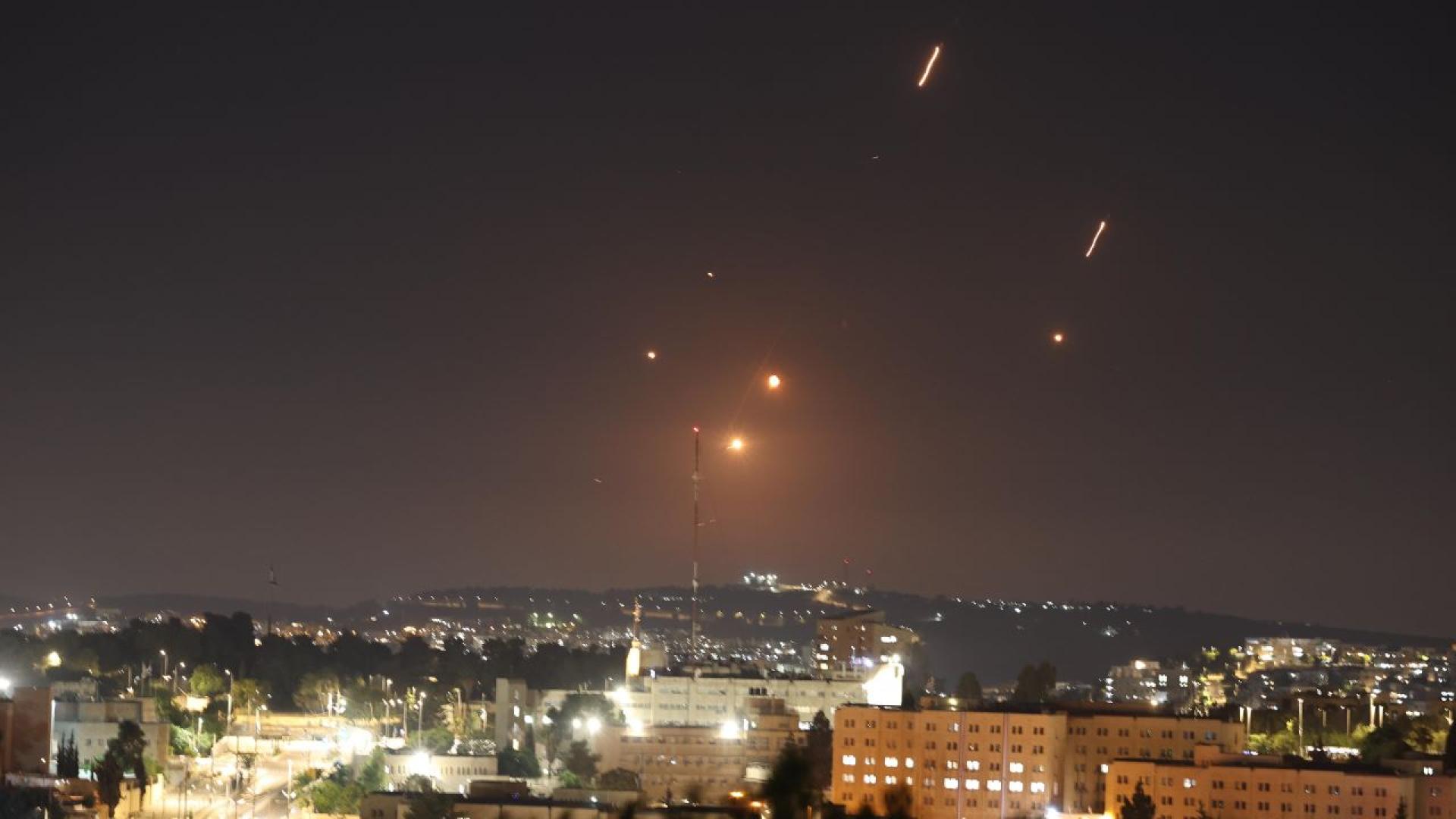 Иран е изстрелял десетки балистични ракети към Израел Из цялата