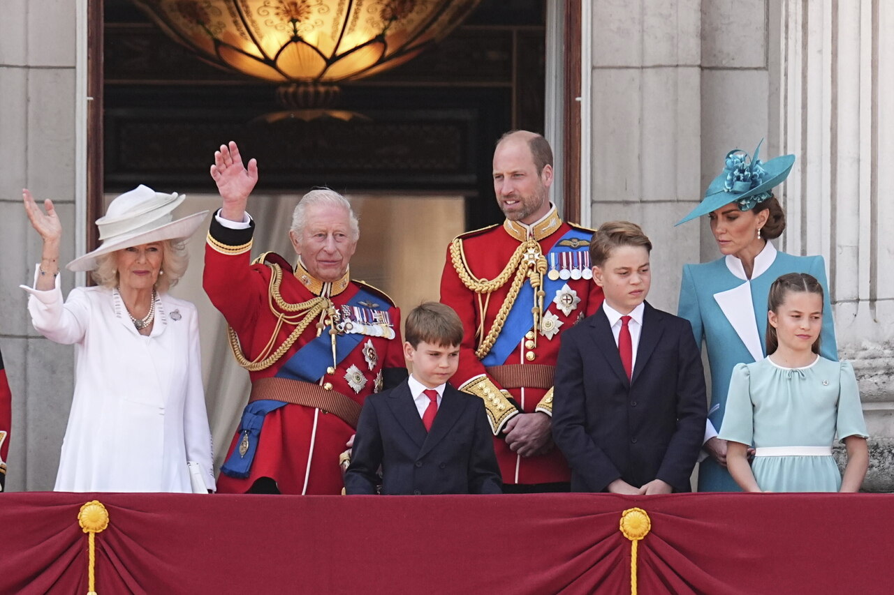 <p>Официален парад за рождения ден на крал Чарлз Трети се състоя в Лондон днес.</p>