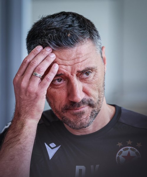 Пресконференция на Душан Керкез преди старта на лятната подготовка на1