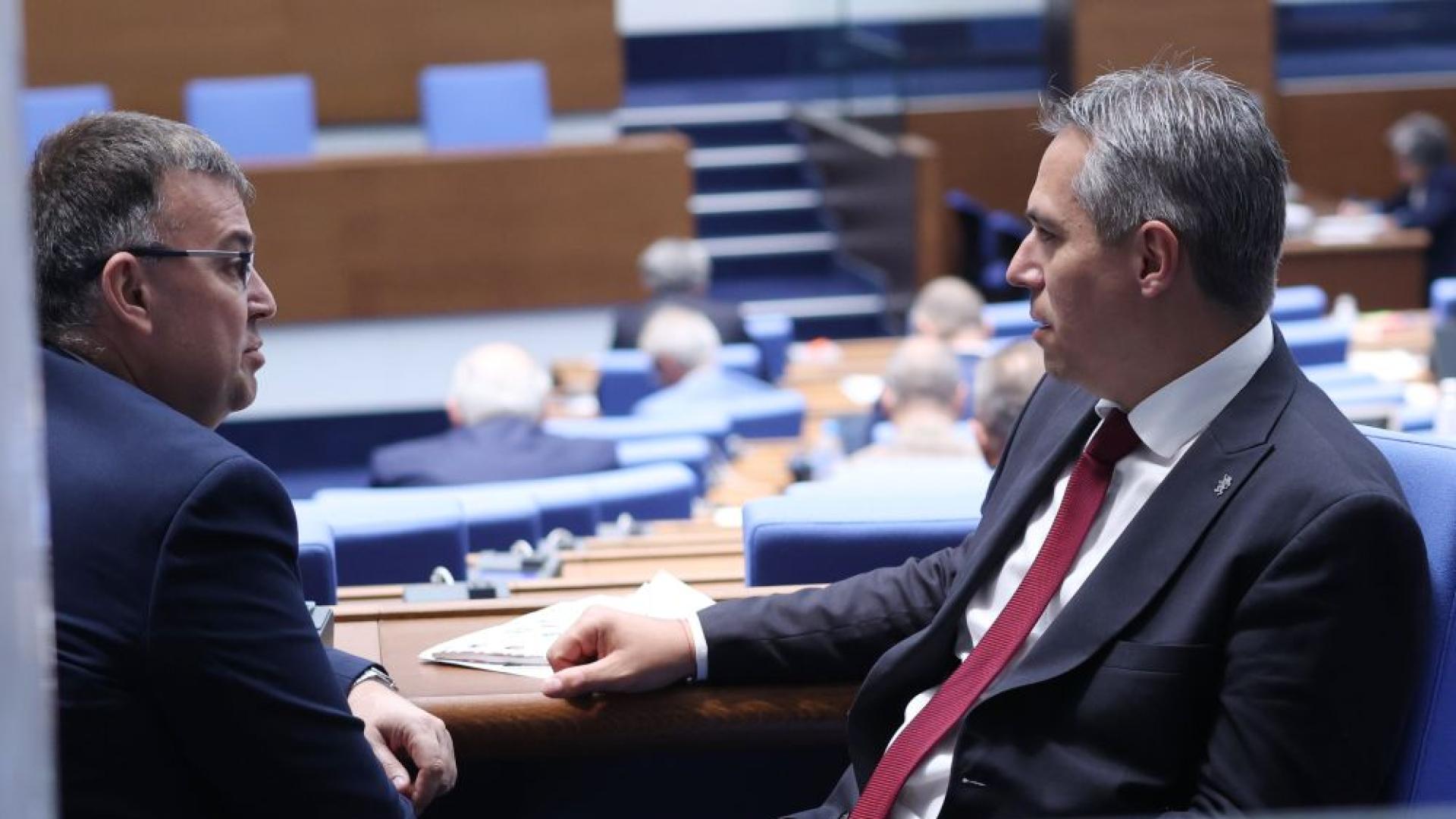 Народното събрание ще обсъди на второ гласуване общ законопроект за