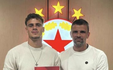 Теодор Иванов подписа договора си с ЦСКА