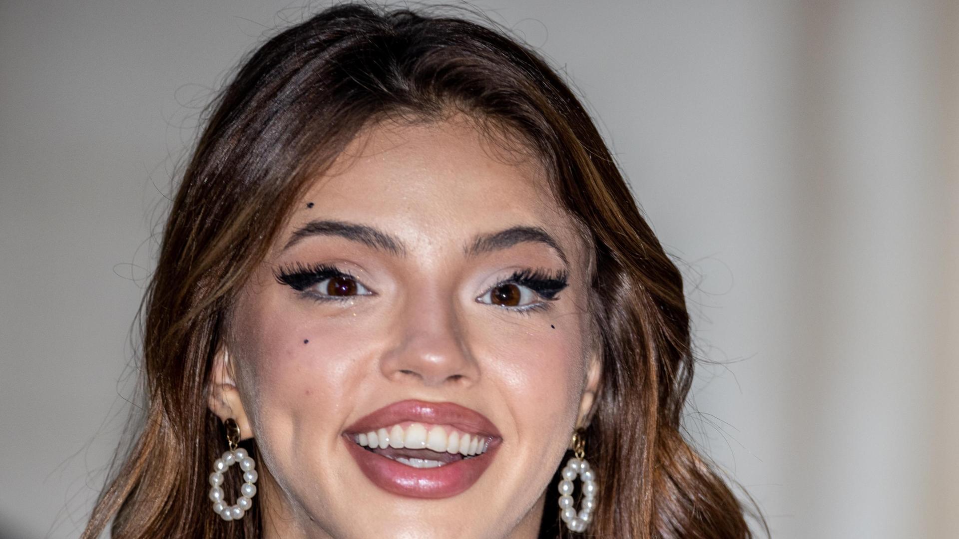 Популярната българска певица Дарина Йотова по известна с артистичния си псевдоним