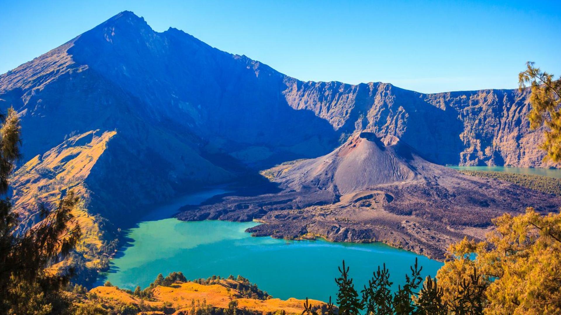 Бразилска туристка която падна в дере на индонезийски вулкан популярен сред