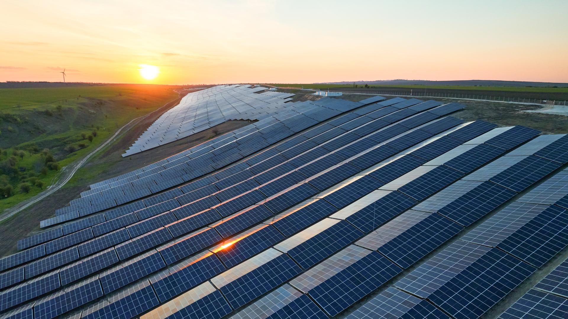 Прогнозата за чистата енергия в последно време е категорично слънчева