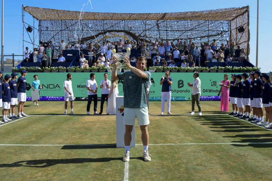 Корентен Муте Талон Грийкспор1