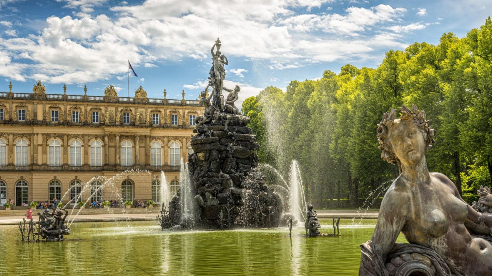 Дворецът Херенкимзее е проектът на живота на крал Лудвиг II