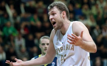 Везенков не игра при победа на Олимпиакос над Панионис