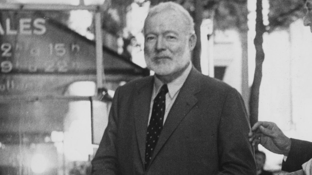 ​2 юли: Умират Хемингуей, Владимир Набоков и Георги Димитров