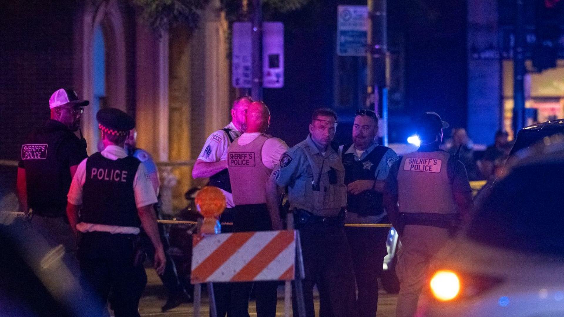 Множество хора са ранени при стрелба късно снощи в третия