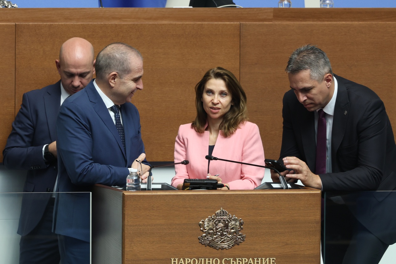 Парламентарен хаос: Депутат от "Възраждане" бойкотира работата на НС