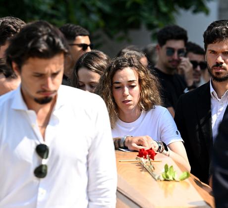 В края на от малката барокова църква в Гондомар близо