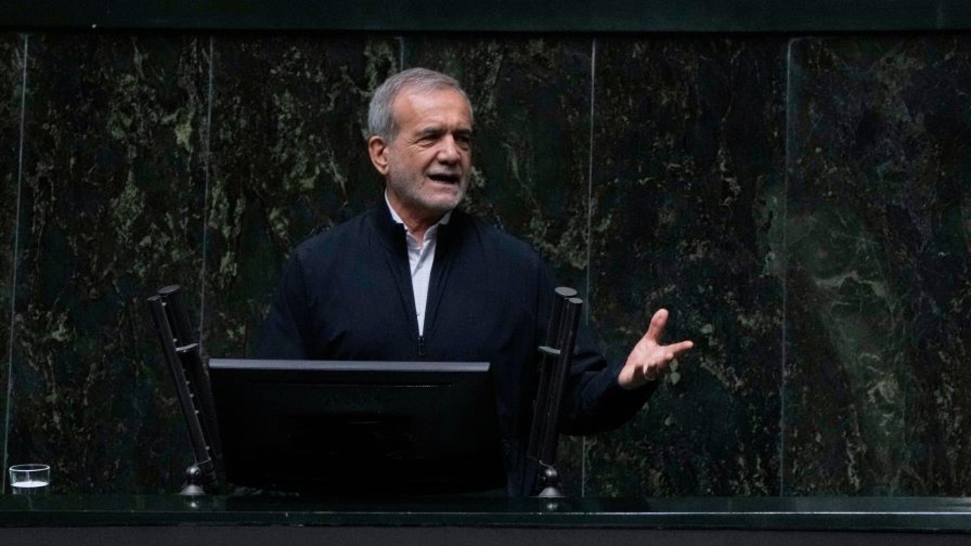 Иранският президент Масуд Пезешкиан едва е избегнал опит за убийството