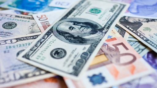 Промяна на курса на еврото спрямо долара