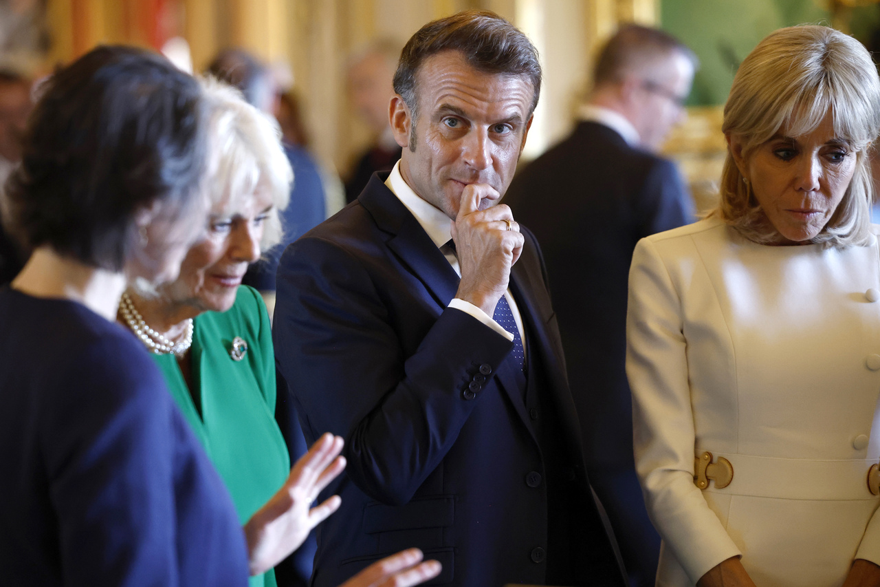 <p>Великобритания посреща Макрон с помпозност и церемонии.</p>