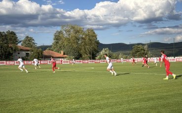 Беласица с равенство срещу румънци
