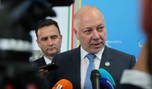 Премиерът Желязков: Постигнахме най-доброто за рафинерията