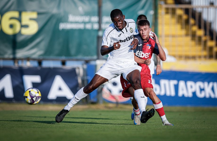 Славия Марек Дупница1