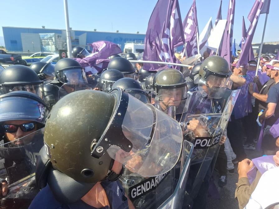 Протест и опит за блокада на АМ "Тракия", задържаха вицепрезидента на КНСБ