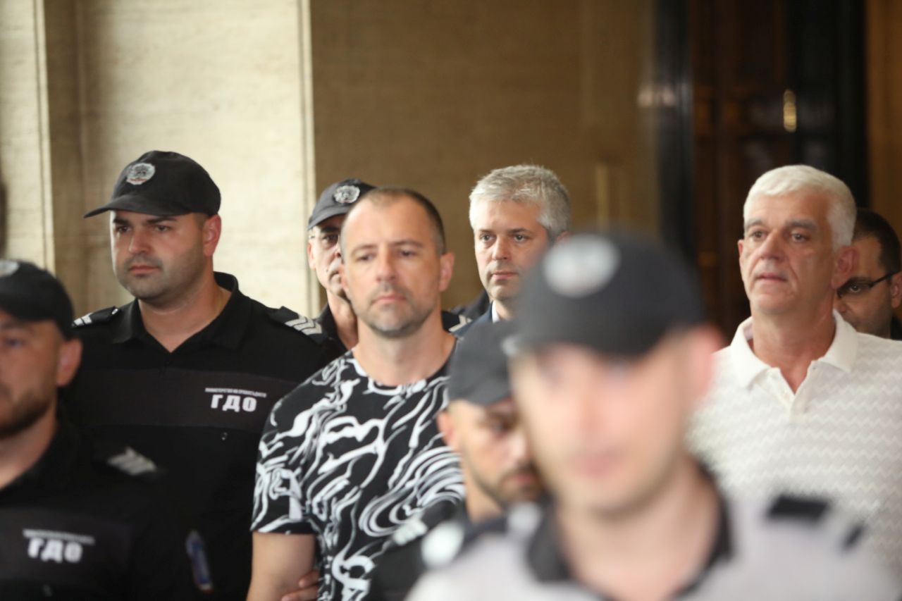 <p>Съдът гледа мярката за неотклонение на кмета на Варна Благомир Коцев</p>