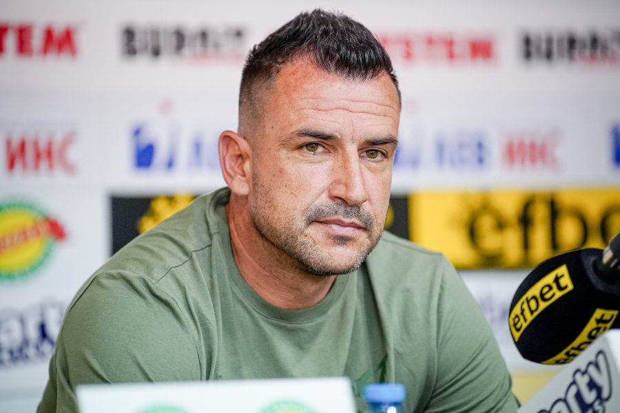 Пресконференция на Иван Стоянов1